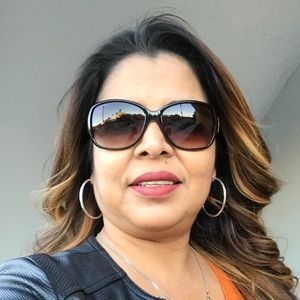 Meet your Posher, Veronica